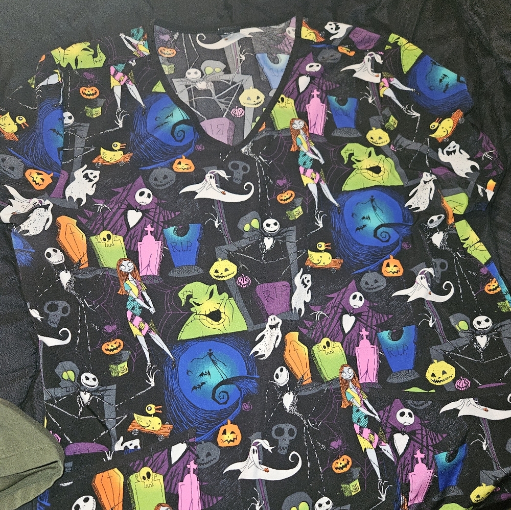 Nightmare Before Christmas Scrub Top Large